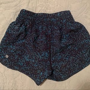 Lululemon 4” tracker short